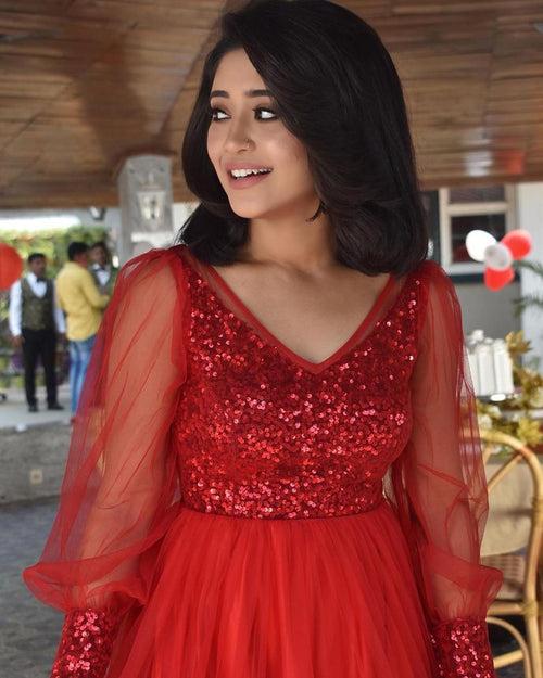 Shivangi Joshi's Stylish Partywear Gown With Heavy Sequence Work