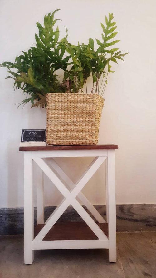 Ada - Farmhouse-style Solid Wood End Table