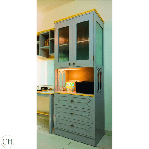 Brighton - Farmhouse-Chic Bookcase in Painted and Natural Pine Finish