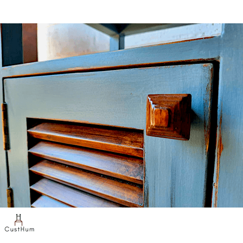 Sage - Farmhouse-style Solid Wood Bedside Table