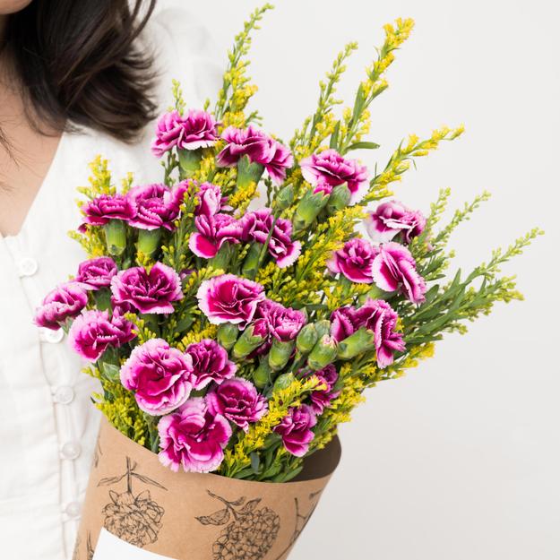 Subscribe to Cut Flowers WITH FILLERS - Premium Plus //Mumbai