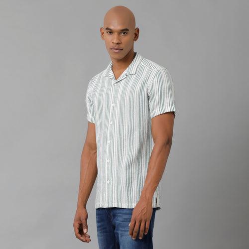 Vertical Striped Spread Collar Pure Cotton Slim Fit Casual Shirt