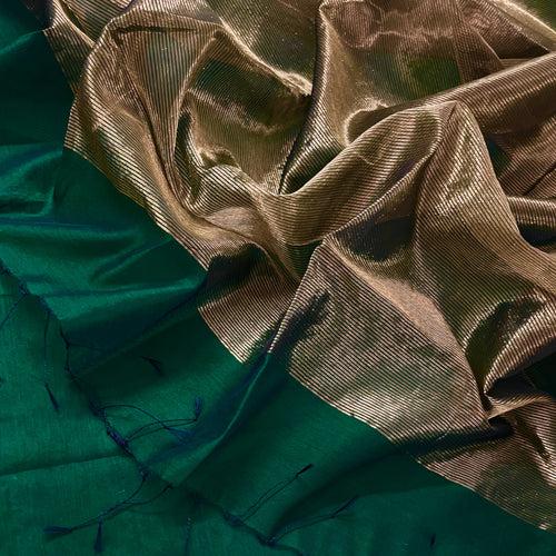 (Shop the look) Dark Green & Gold Maheshwari Saree with Zari Border