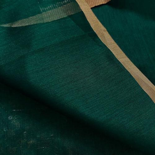 (Shop the look) Dark Green & Gold Maheshwari Saree with Zari Border