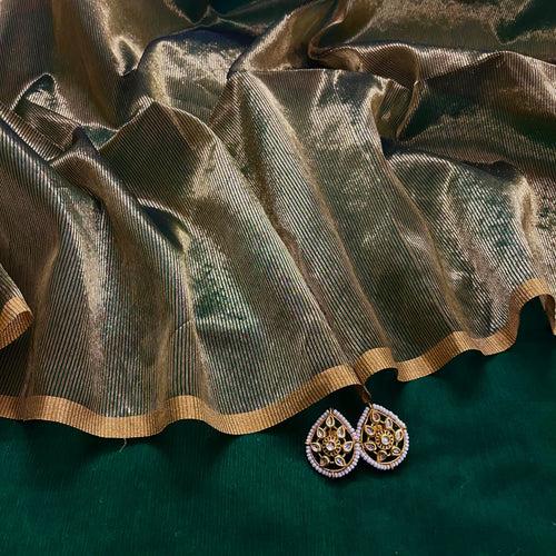 (Shop the look) Dark Green & Gold Maheshwari Saree with Zari Border