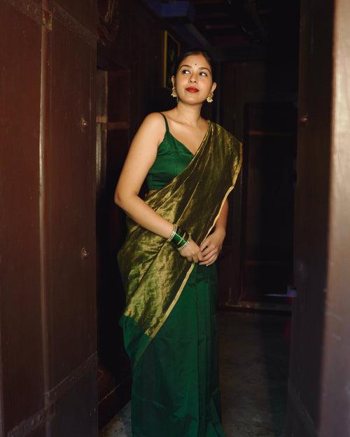 (Shop the look) Dark Green & Gold Maheshwari Saree with Zari Border