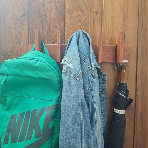 Multi-Purpose Coat Hanger Compact