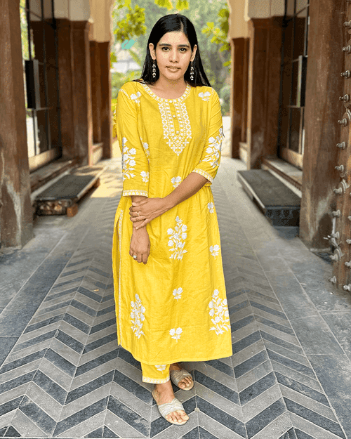 YELLOW COTTON KURTA SET WITH WHITE EMBROIDERY