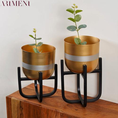 Radiant Reflection Metal Planter