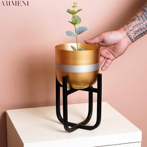 Radiant Reflection Metal Planter