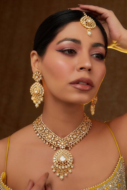 Yukta Pearl Kundan Set