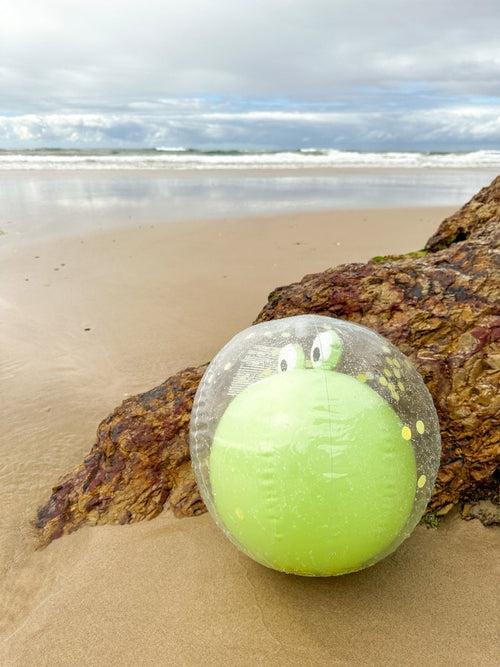 SUNNYLiFE 3D Inflatable Beach Ball Cookie the Croc Light Khaki