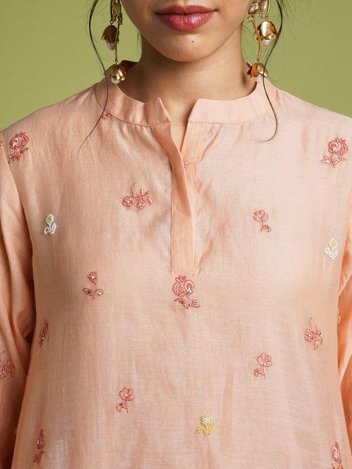 Dahlia Pearl Top- Peach