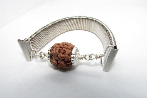 3 Mukhi Rudraksha Bracelet - Empowerment & Vitality | Brahmatells