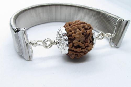 4 Mukhi Rudraksha Bracelet for Knowledge & Creativity | Brahmatells