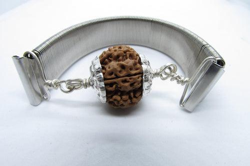 8 Mukhi Rudraksh Bracelet & Silver Pendant - Lord Ganesha's Blessings | Brahmatells