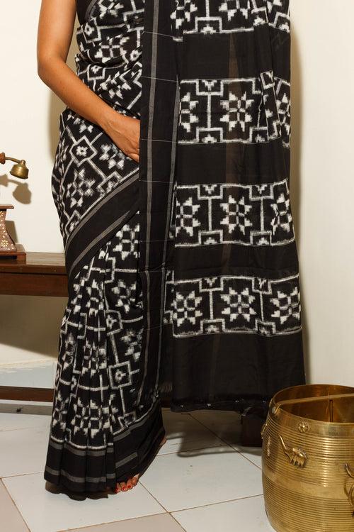 Black and White Telia Rumal Saree