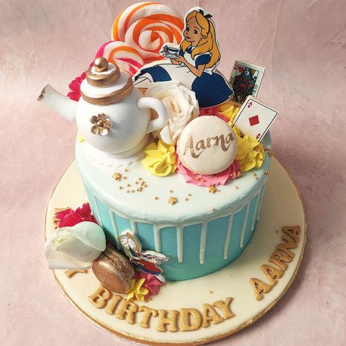 Alice In Wonderland Cake