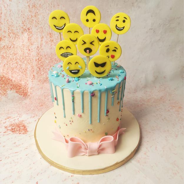 Emoticon Cake