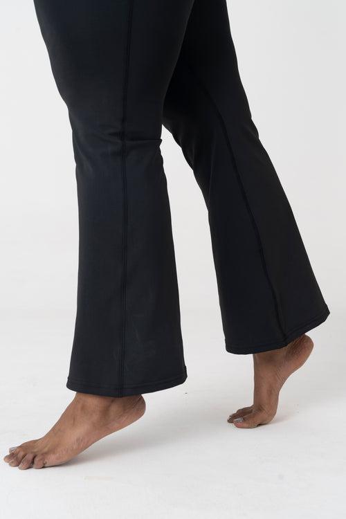 FlexiFlare Pants: Black
