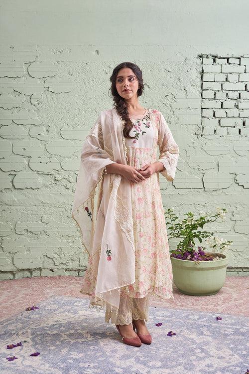 JAMUN ki tokri ( malai si ) - set of 3- kurta, pant & dupatta