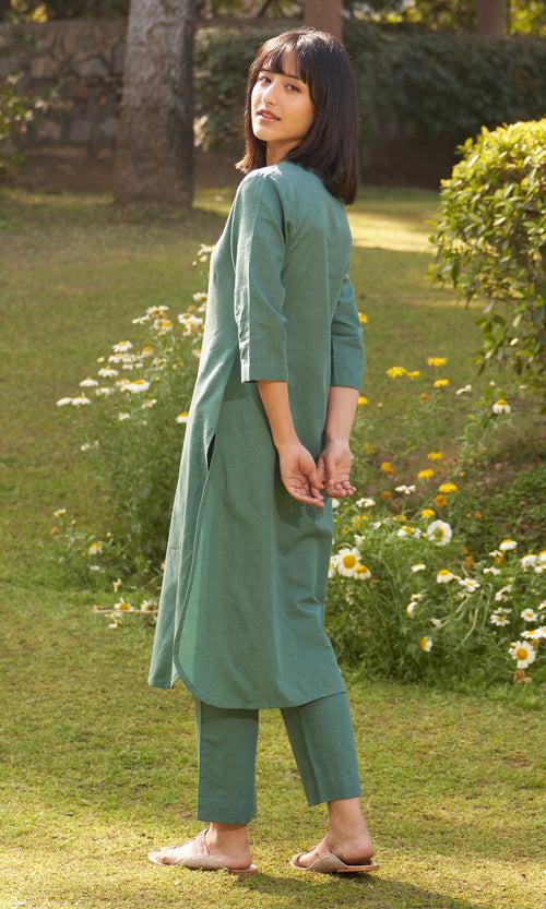 Iris Linen Green Solid Kurta With Pants( Set Of 2)