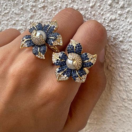 The Flower Power Ring