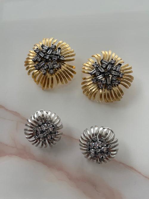 Anemone Studs (White)