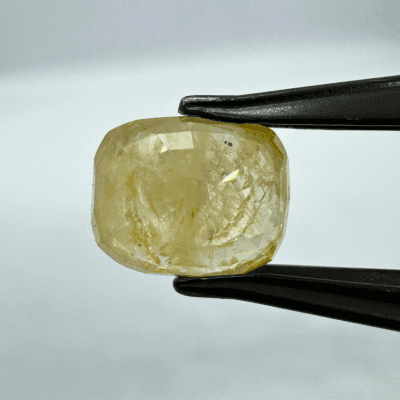 Yellow Sapphire (Pukhraj- 5.15 cts) - Ceylonese