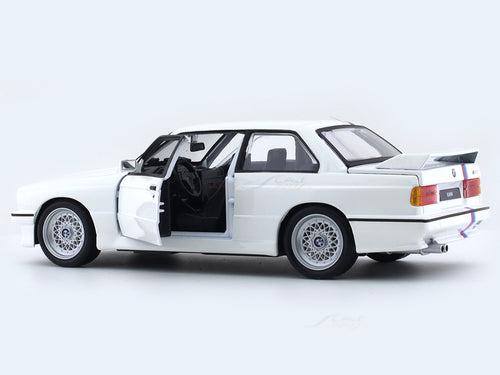 1988 BMW 3 Series M3 E30 White 1:24 Bburago licensed diecast Scale Model car