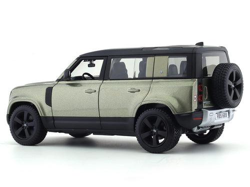 2022 Land Rover Defender 110 green 1:24 Bburago licensed diecast Scale Model car