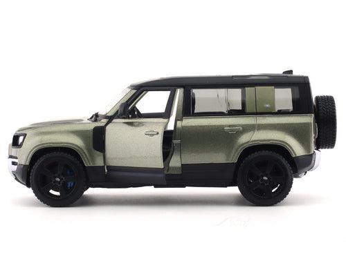 2022 Land Rover Defender 110 green 1:24 Bburago licensed diecast Scale Model car