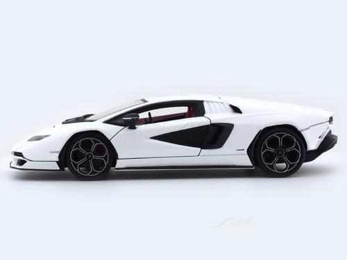 Lamborghini Countach LPI 800-4 White 1:24 Bburago licensed diecast Scale Model car