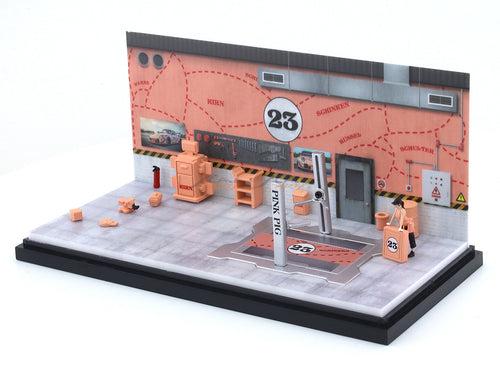 Pinkpig Garage Diorama set 1:64 Moreart scale model diorama