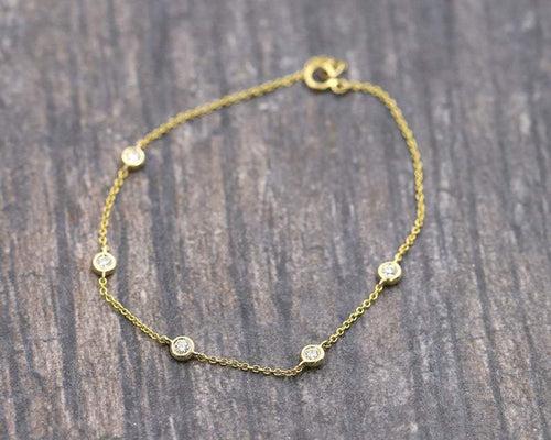 14Kt Gold Bezel Setting Natural Diamond Charm Bracelet