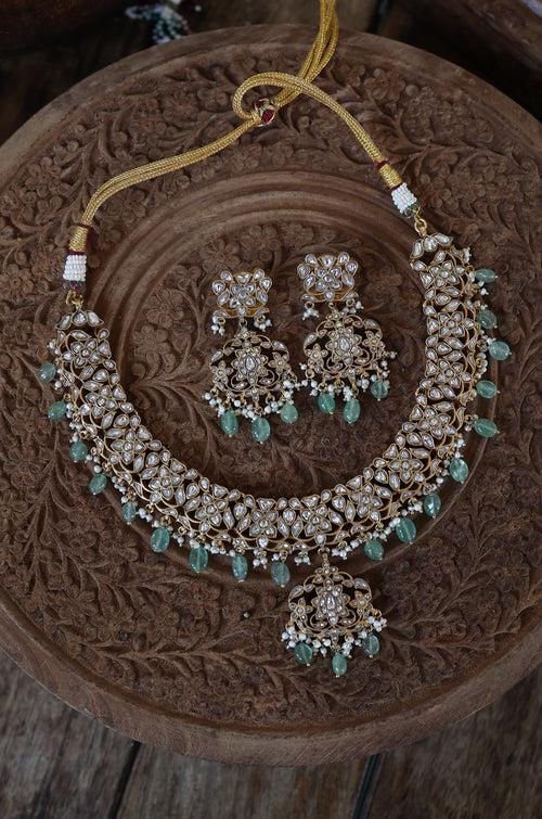Aaika Silver Necklace Set