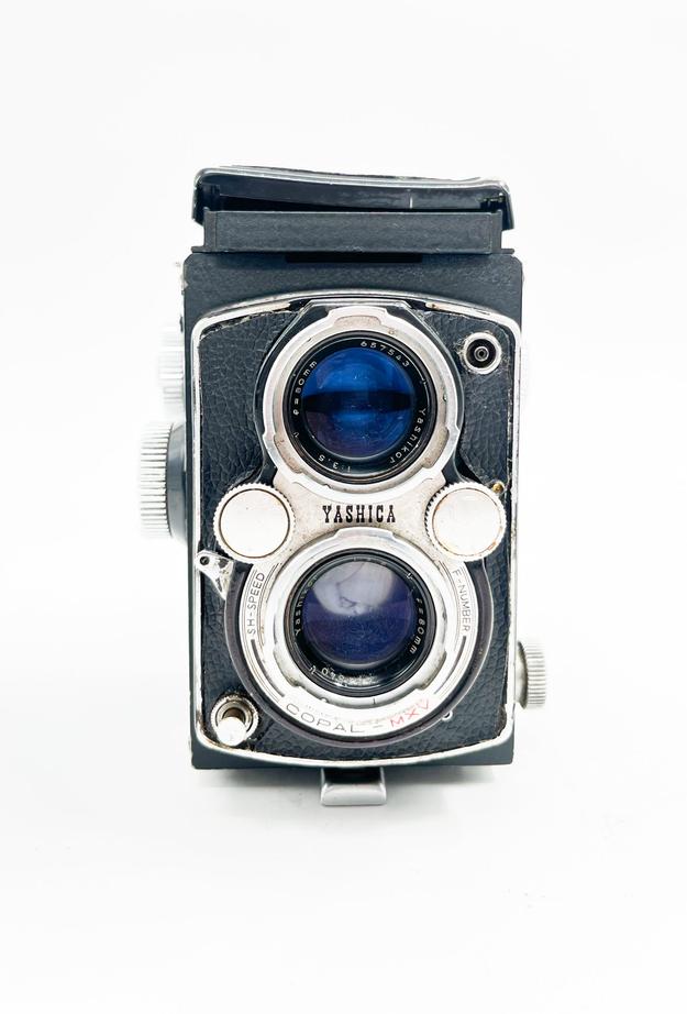 Yashica 635 | 120 Medium Format TLR Film Camera | (7/10) | TL21