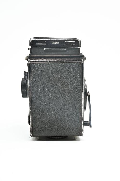 Yashica Mat 124G | Medium Format | Twin Lens Reflex | 120mm (8/10) | TL31