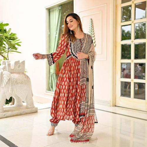 Bunaai Butti Print Natural Dye Suit Set