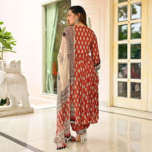 Bunaai Butti Print Natural Dye Suit Set