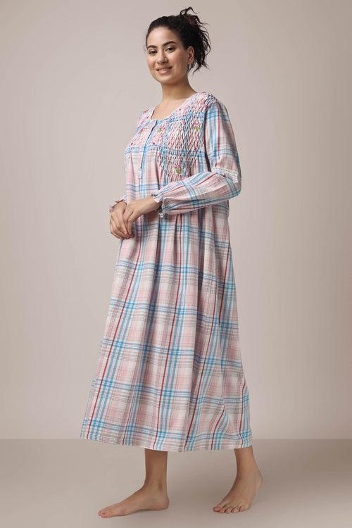 Agatha, Smocked dress