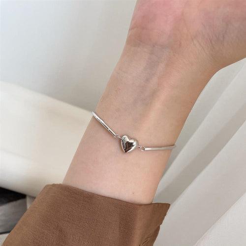 Heart Curve Bracelet