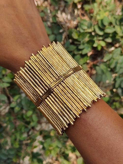 Iris Bracelet - Golden