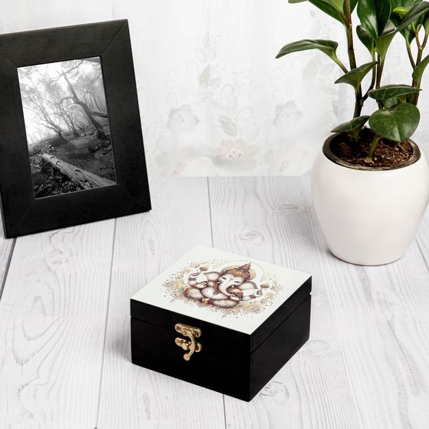 Dotty Ganesh Gift Box 5x5