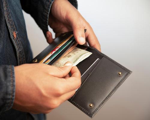 Discovery Wallet - Black