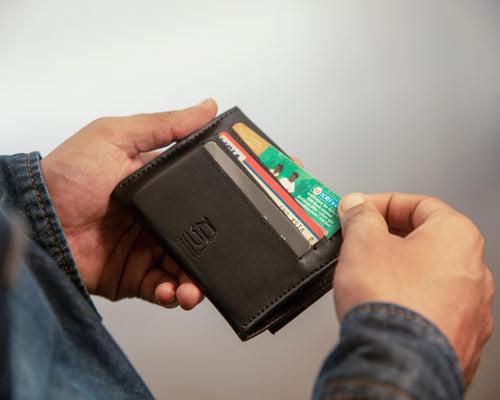 Discovery Wallet - Black