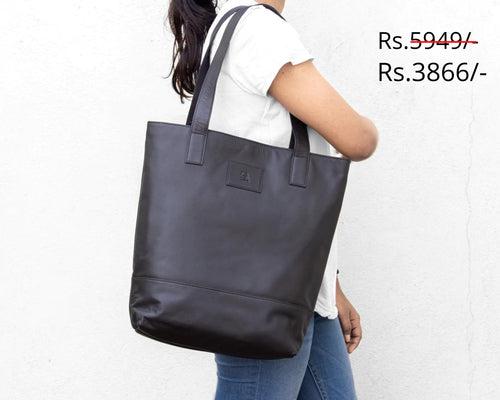 Classic Tote - Black