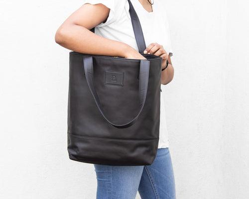 Classic Tote - Black