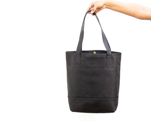 Classic Tote - Black