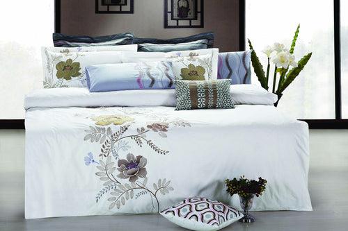 Bed Sheet Set White And Flower Embroidery